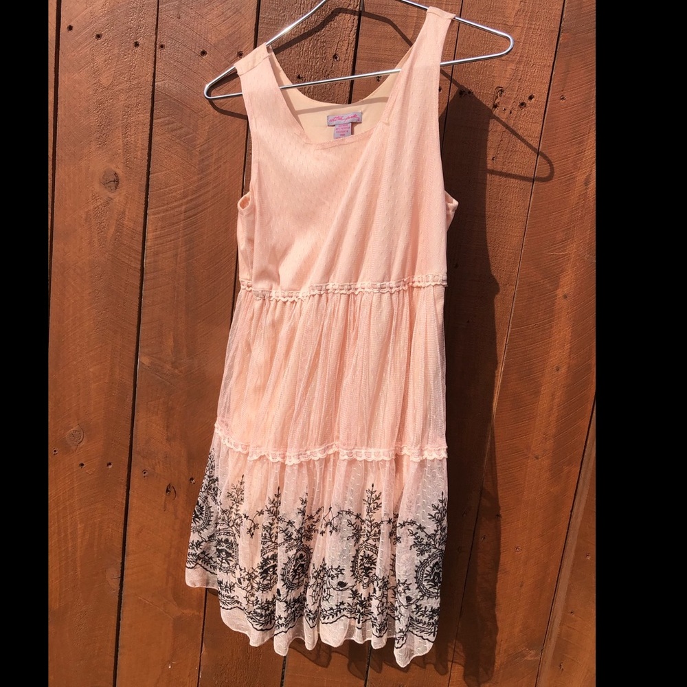Lace pink dress with mid length